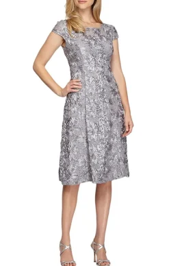 Cocktail Dress In Tte Lace With Cap Sleeves