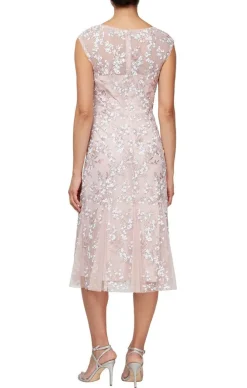 Petite 3-D Embroidered Fit & Flare Party Dress With Godet Detail Hem